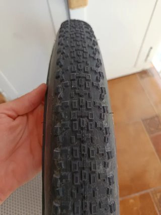 Cubierta Maxxis Rambler 120 TPI TR