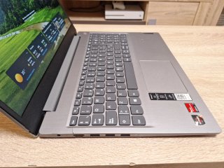 Lenovo IdeaPad 3 15ADA05 Gris Platino