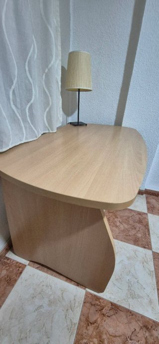 Escritorio de madera