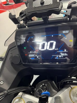 Voge 525 DSX Negra