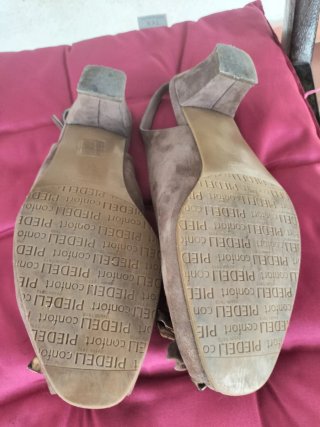 Zapatos de fiesta La Alicantina marrones y dorados