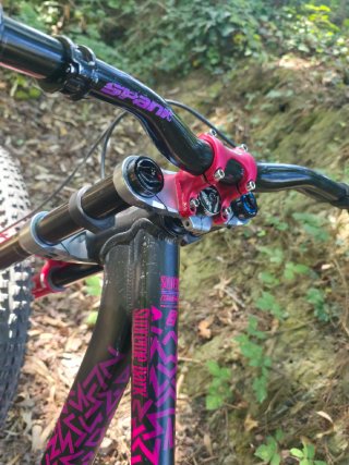 Bicicleta Commencal v3 Bike Park