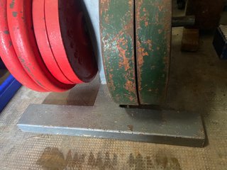 Soporte para discos de pesas Altura aprox 120 cms