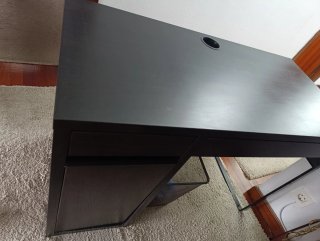 Conjunto Escritorio negro , silla con ruedas...