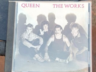 CD Bob Dylan, Elvis, Cheer, Lennon, queen...