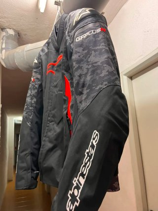 Chaqueta Alpinestars Negra y Roja