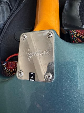Guitarra eléctrica Squier Classic