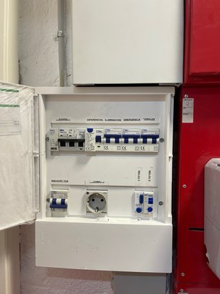 Electricista Barcelona | Urgencias e instalaciones