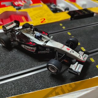 Scalextric McLaren F1