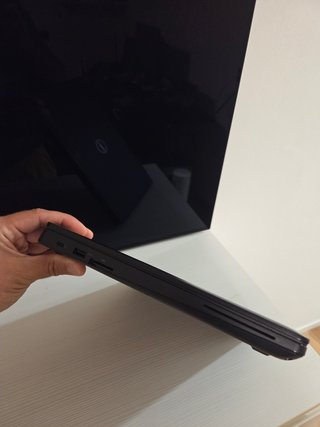 Dell Latitude 5591 i7 - 16GB RAM - 512GB SSD