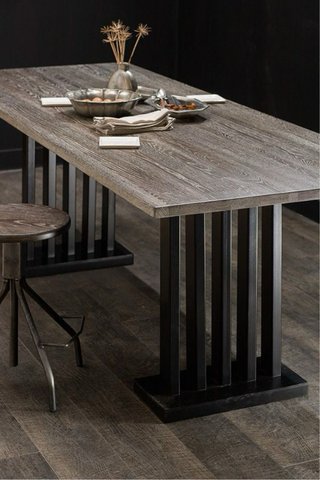 Tavoli metallici