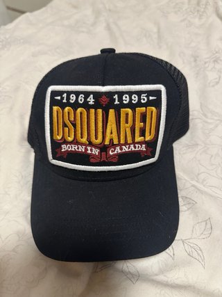 Gorra DSQUARED2 Negra Rejilla