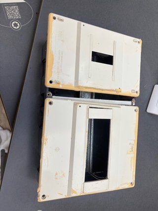 Caja de luz y enchufes