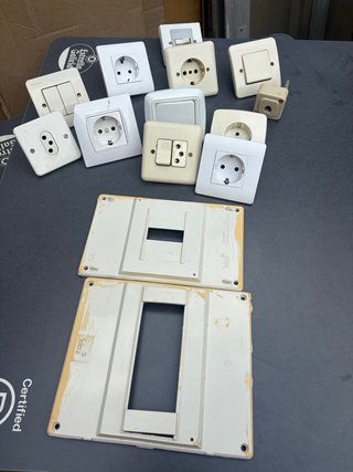 Caja de luz y enchufes