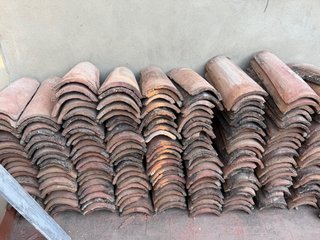 Tejas árabes de barro