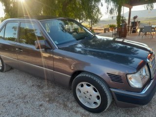 Mercedes-Benz 300td w124 1989