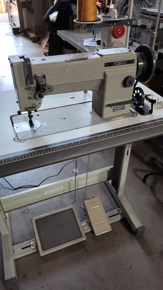 Máquina de coser triple arrastre FOMAX