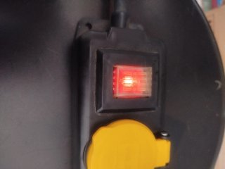 Extensão 3 tomadas estanque com interruptor
