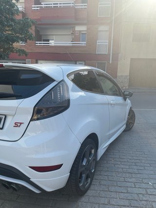 Ford Fiesta ST EcoBoost - 182cv- 2015.