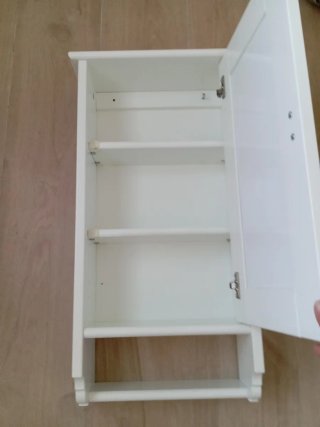 Mueble auxiliar espejo Ikea blanco
