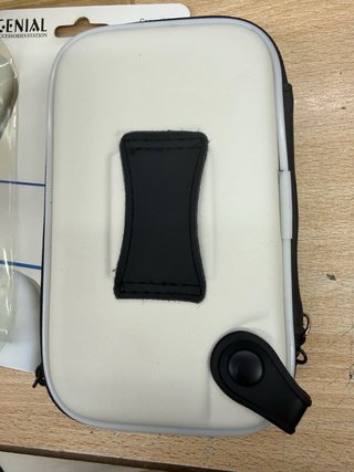 Estuche Protector DSi + 2 Punteros