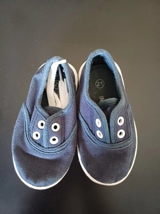 Zapatillas bebe T. 21 lona azul marino UNIT