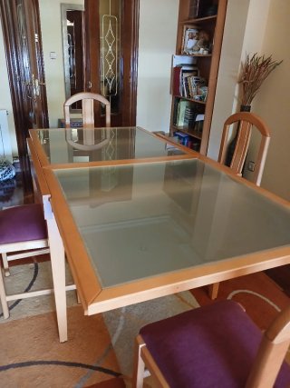 Mesa comedor extensible + 4 sillas
