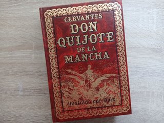Libro Don Quijote de la Mancha ilustrado tapa dura