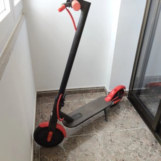 Patinete Eléctrico Xiaomi Negro/Rojo