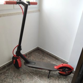 Patinete Eléctrico Xiaomi Negro/Rojo