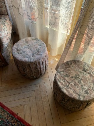 Sofá y sillón antiguo floral conjunto