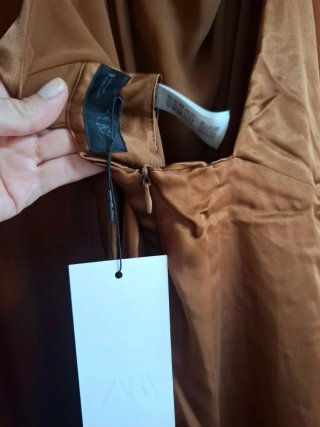Vestido Zara Marrón Satinado
