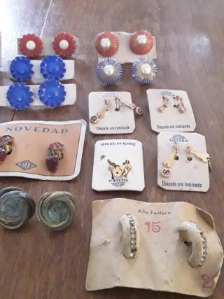 Lote pendientes vintage oro y rojo