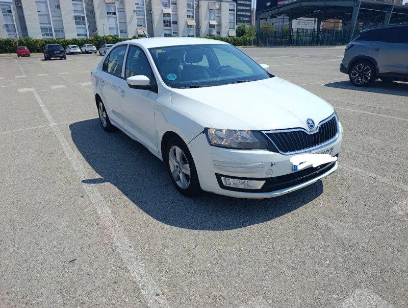 Skoda Rapid 2017 - foto 1
