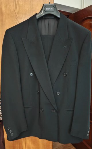Traje Caramelo Talla 52 Negro