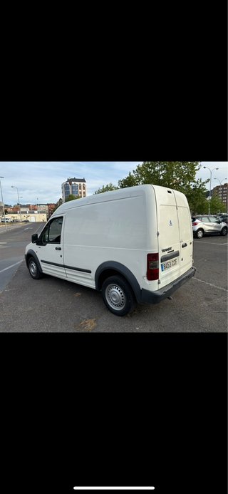 Ford Tourneo Connect 2004 cambio quad moto 4x4