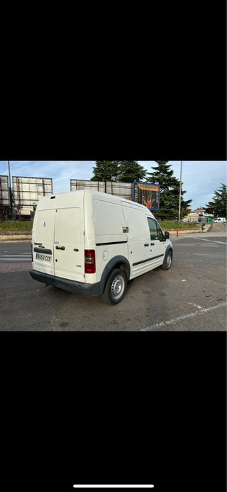 Ford Tourneo Connect 2004 cambio quad moto 4x4