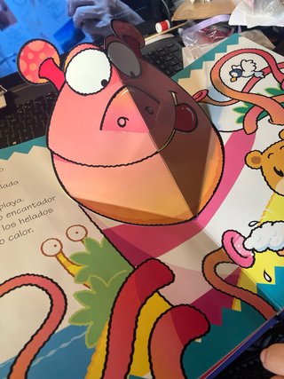 Pequeños Monstruos. Libro pop up