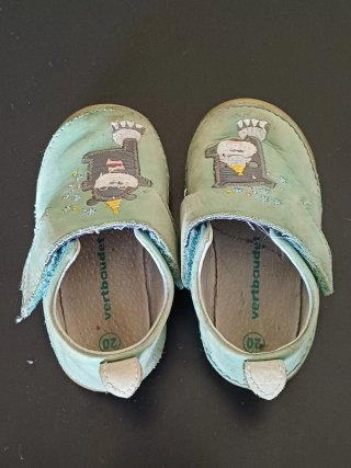 Zapatillas bebe T. 20 cuero piel Vertbaudet