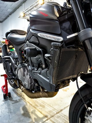 Ducati Monster 937