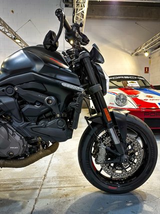 Ducati Monster 937