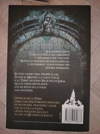 Huye sin mirar atrás y Crónicas de la torre 1