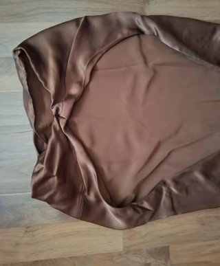 Vestido Zara marrón raso