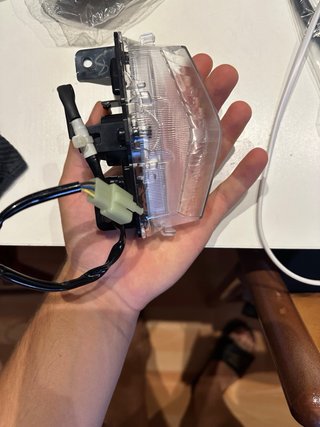Piloto trasero Yamaha MT 125 / luz freno