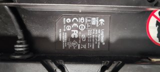 Volante Logitech G25 con pedales y palanca