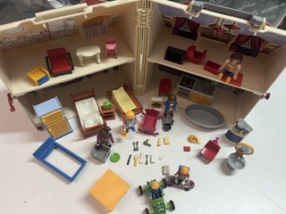 Maletín Casa Playmobil con Muñecas y Accesorios