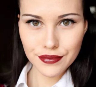 ESTEE LAUDER Pure Color Envy Lipstick 150