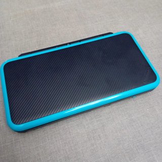 Nintendo 3DS XL + 1 juego de regalo