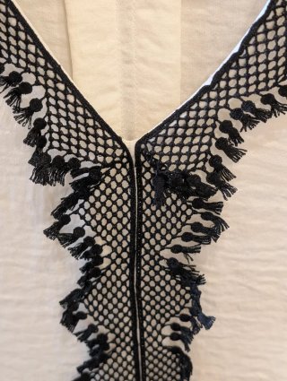 Blusa ANDAMIO blanca y negra talla 44