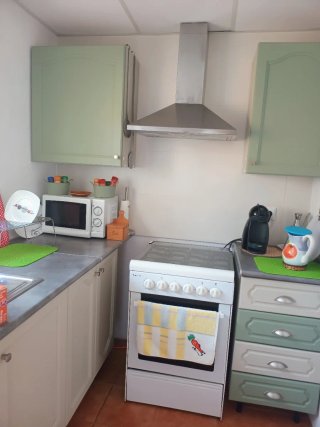 OFERTA VENTA CASA DE MADERA, SEMINUEVA